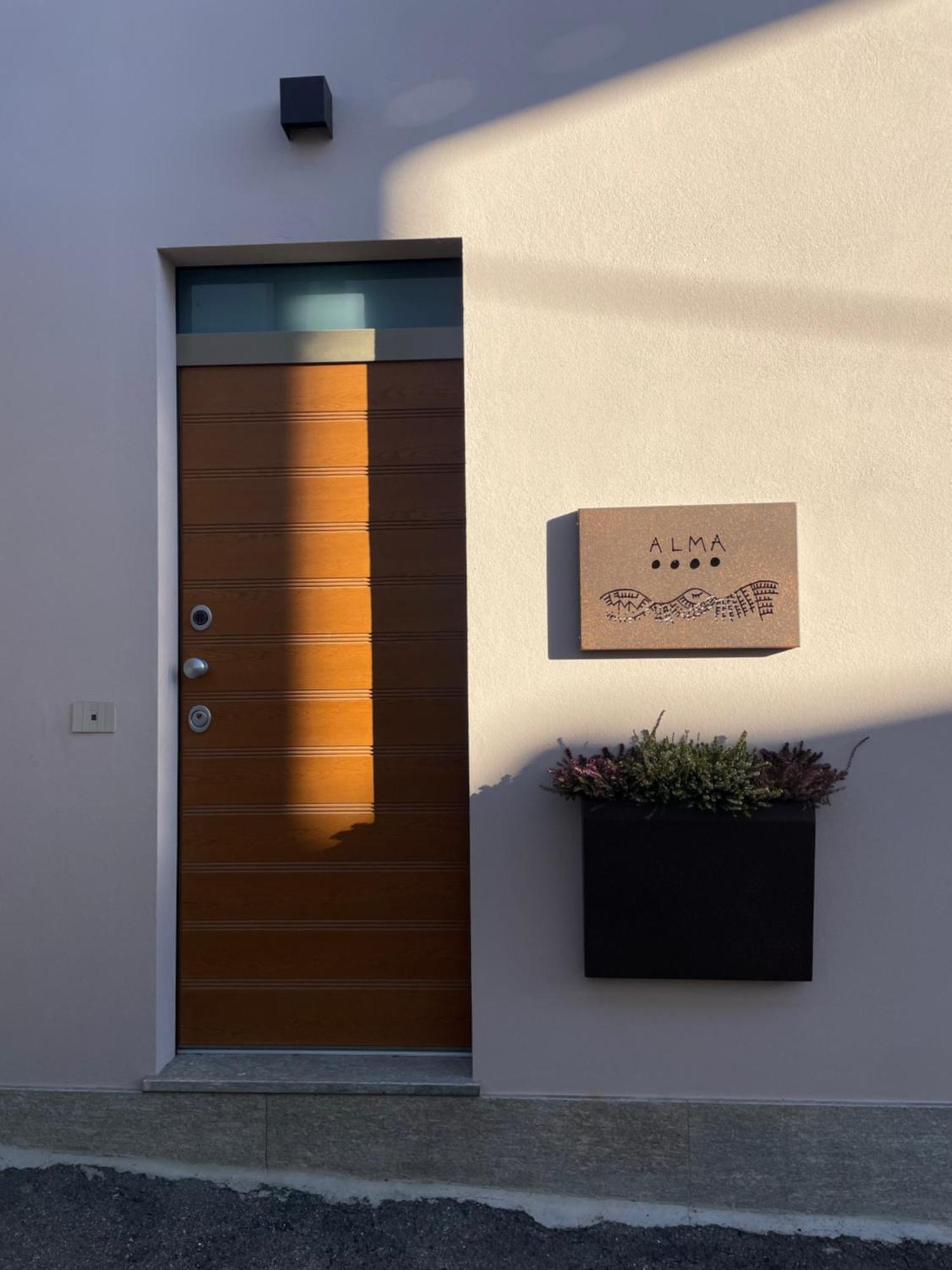 Alma I Luoghi Dell Anima Apartment Diano d'Alba Exterior photo
